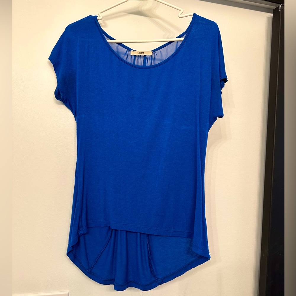 Women’s short sleeve blue high low blouse